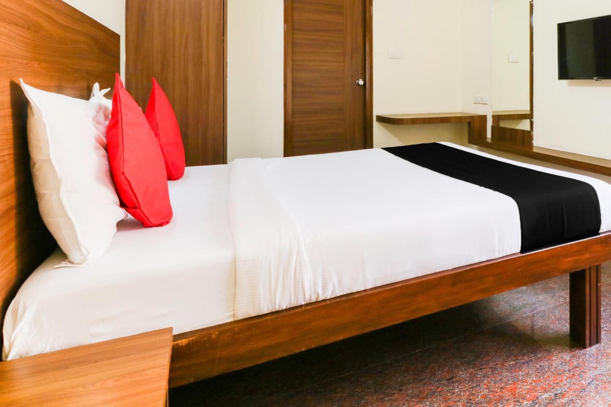 Hotel O Champion Comfort Near Hosahalli Metro Station Bangalore Exterior foto