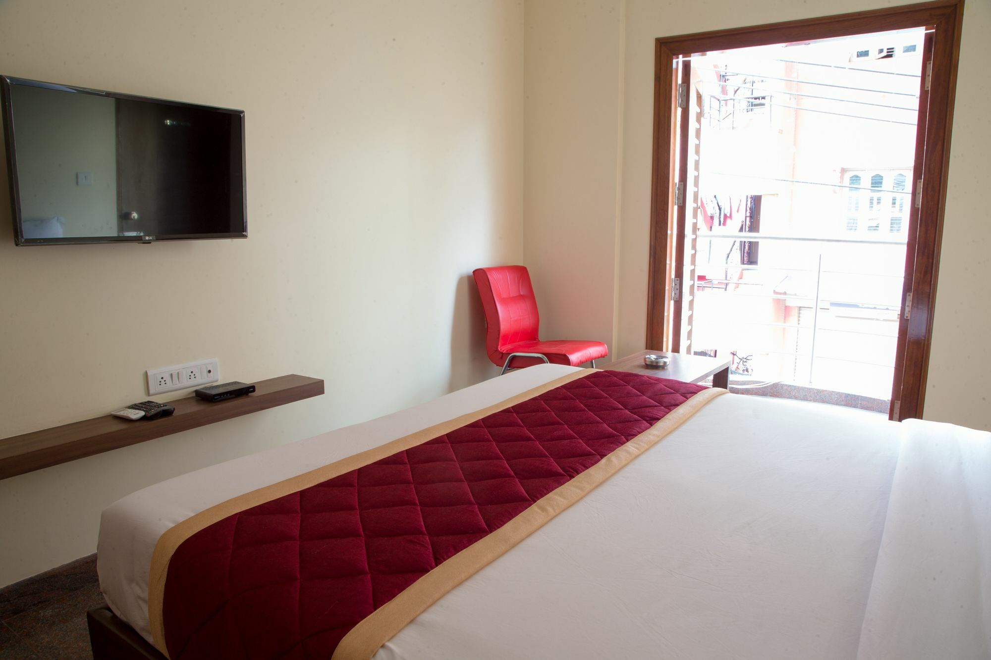 Hotel O Champion Comfort Near Hosahalli Metro Station Bangalore Exterior foto