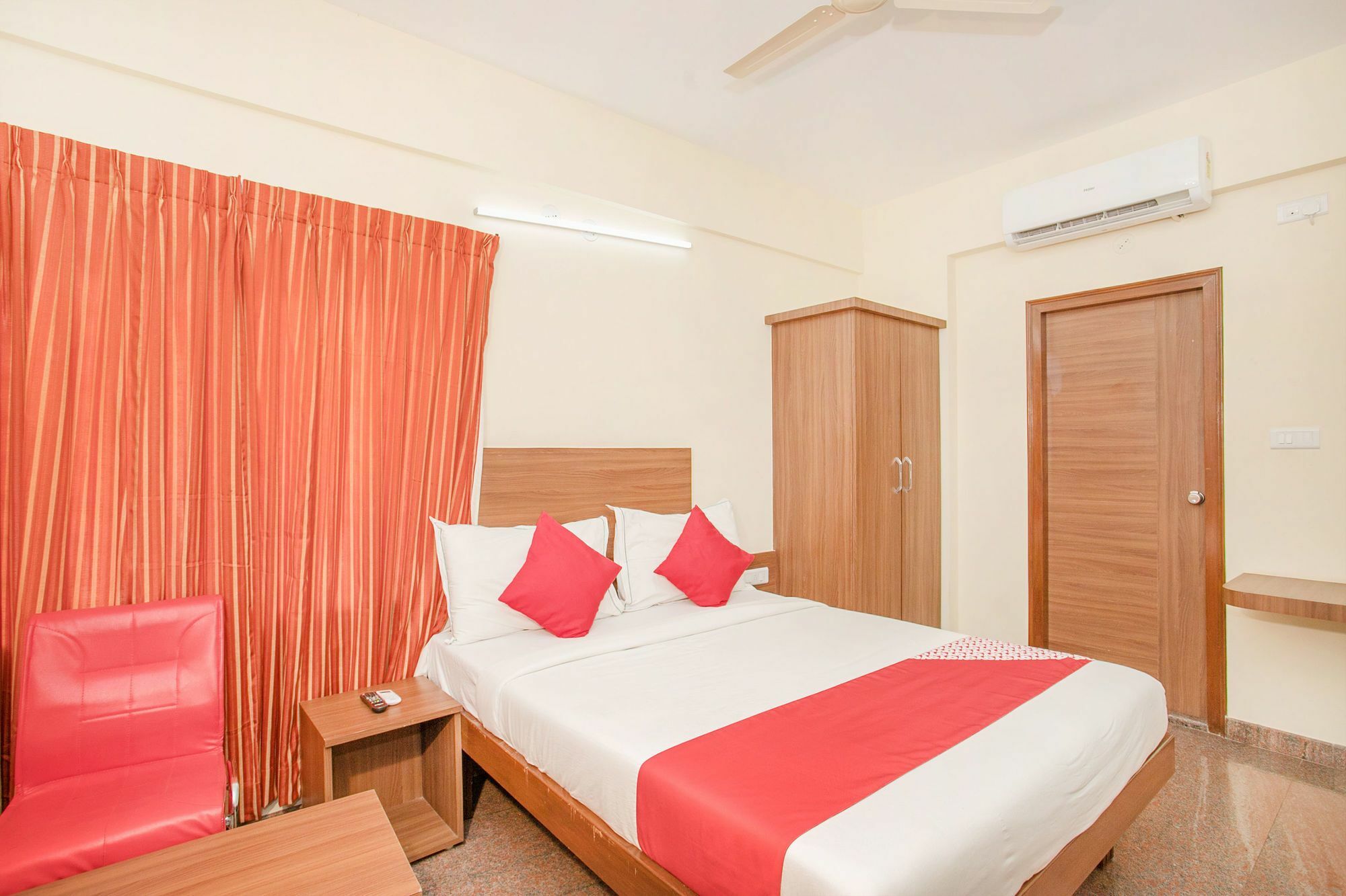 Hotel O Champion Comfort Near Hosahalli Metro Station Bangalore Exterior foto